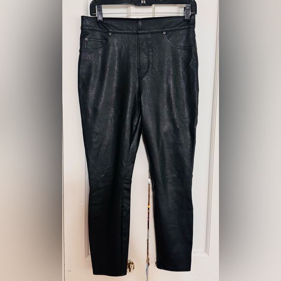 Spanx Black Leather Like Ankle Skinny Pants - Picture 5 of 7